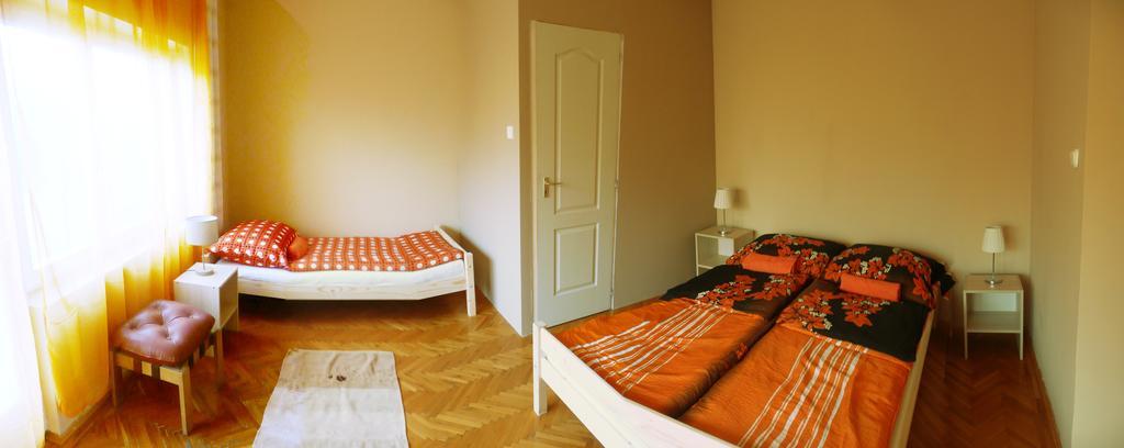 Orchidea Apartman Tata Pokoj fotografie